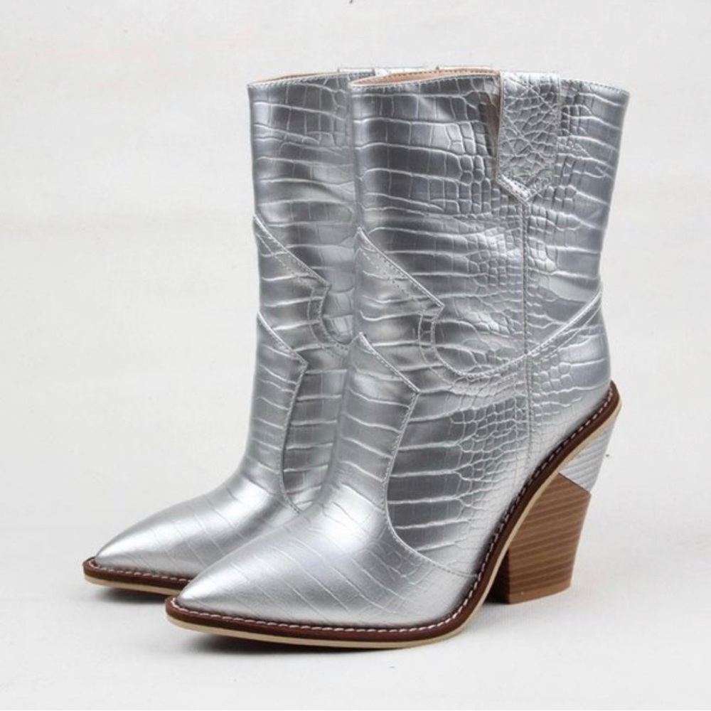 Ladies Mid Boots👢